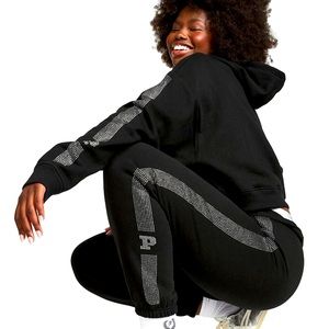 NWT Pink Victoria’s Secret’s XL Black With Sparkle Logo Gym Pants